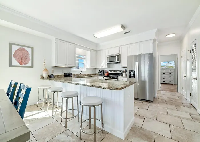 Sol Mate By Gsvr - Spacious Beachfront Retreat With Private Pool - Free Activities And Golf Holiday home *